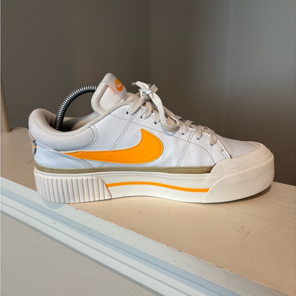 Nike Court Legacy Lift Platform Shoe White Womens Size 9 DM7590-109 - Picture 3 of 9